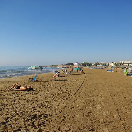 Varios 3000 ホテル