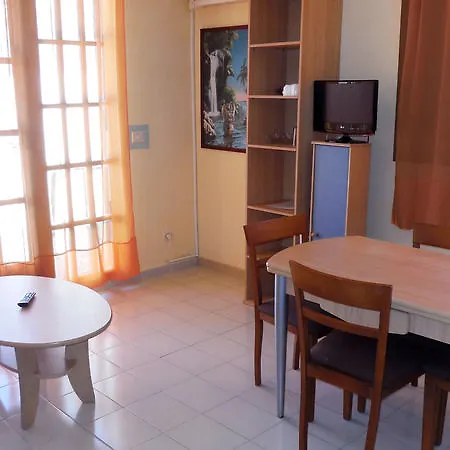 ホテル Varios 3000